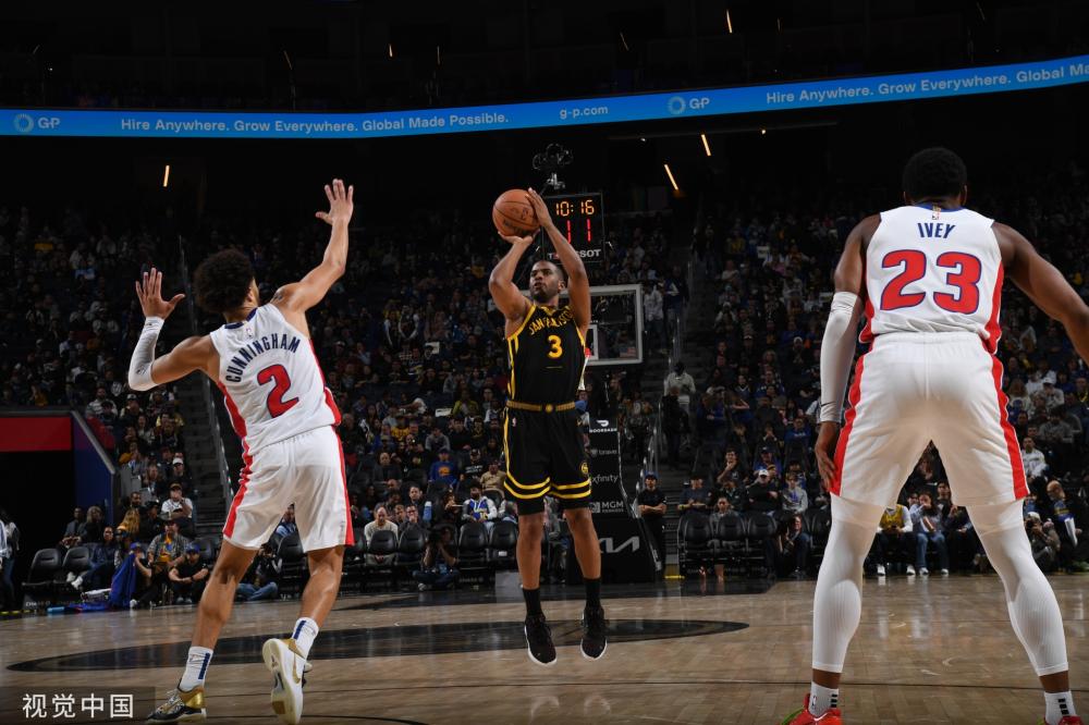 适应赛场上 适应赛场上