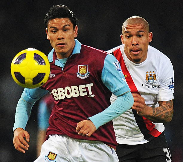 足球作为一 足球作为一